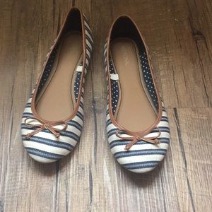 Medina blue & white striped flats